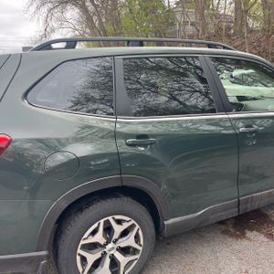 SUBARU FORESTER PREMIUM - 9