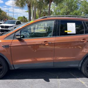 FORD ESCAPE TITANIUM - 4