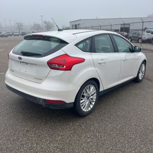 FORD FOCUS TITANIUM - 8