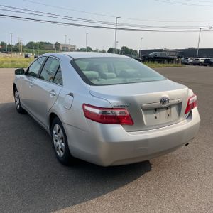 2009 Toyota CAMRY LE photo 5