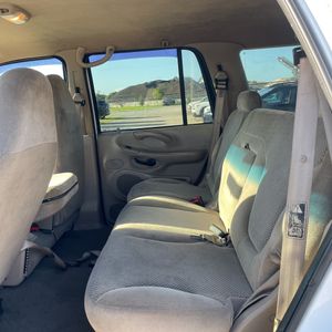 2002 FORD EXPEDITION XLT — миниатюра 34