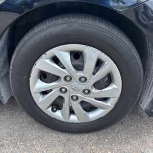 2019 Hyundai ELANTRA SE — миниатюра 20