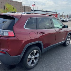 JEEP CHEROKEE LIMITED - 9