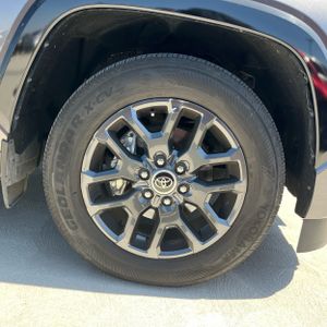 صورة 20 لـ 2023 Toyota SEQUOIA PLATINUM