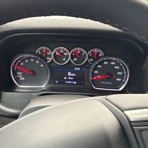 صورة مصغرة 37 لـ 2020 Chevrolet SILVERADO 1500 LT