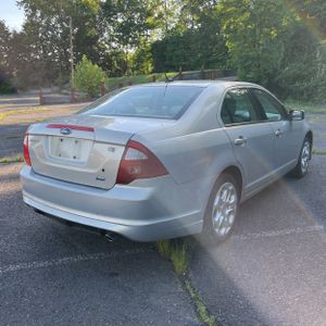 FORD FUSION SE - 8