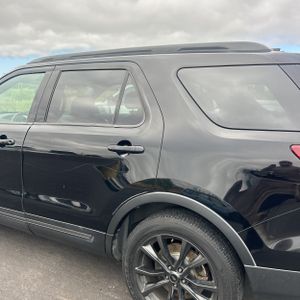 FORD EXPLORER XLT - 6