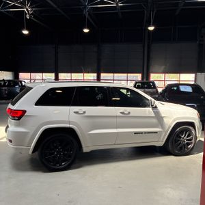 JEEP GRAND CHEROKEE - 10