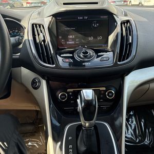صورة 37 لـ 2013 FORD ESCAPE SEL