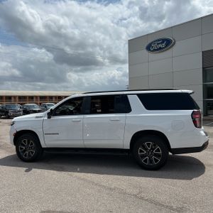 CHEVROLET SUBURBAN Z71 - 3