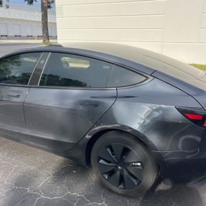 TESLA MODEL 3 BASE - 6