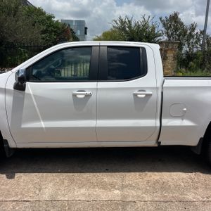 2025 Chevrolet SILVERADO 1500 LT — фото 4
