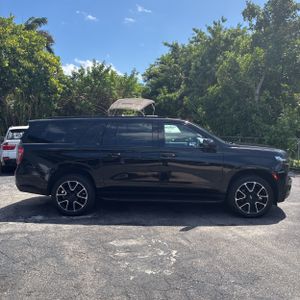 CHEVROLET SUBURBAN RST - 10