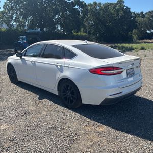 FORD FUSION SE - 5