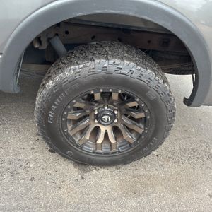 صورة مصغرة 14 لـ 2013 FORD F-150 FX4