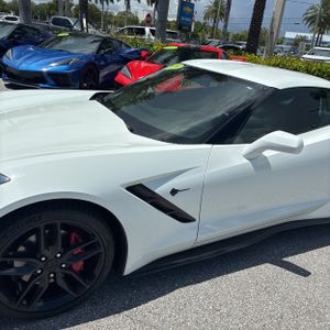2019 Chevrolet CORVETTE STINGRAY 照片 2