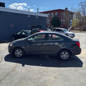 CHEVROLET SONIC LT AUTO - 3