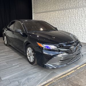 2018 Toyota CAMRY LE photo 10