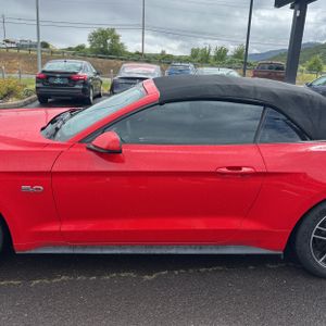 FORD MUSTANG GT PREMIUM - 4