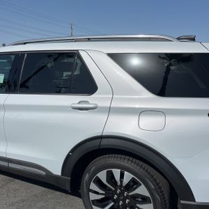 FORD EXPLORER PLATINUM - 6