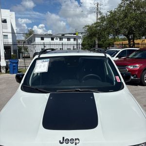صورة 15 لـ 2023 JEEP RENEGADE TRAILHAWK