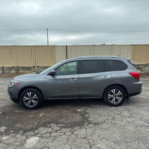 2017 Nissan PATHFINDER SL 照片 3
