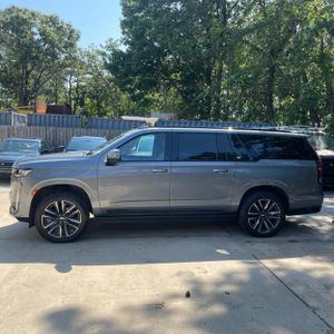 2021 Cadillac ESCALADE ESV SPORT 照片 3