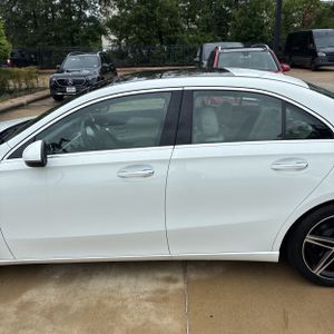 2019 Mercedes-BENZ A-CLASS — фото 4