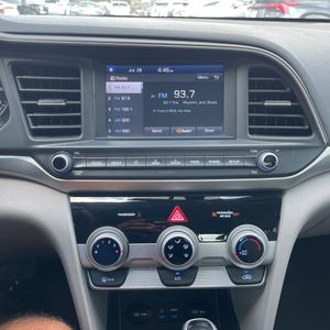 2019 Hyundai ELANTRA SEL thumbnail 36