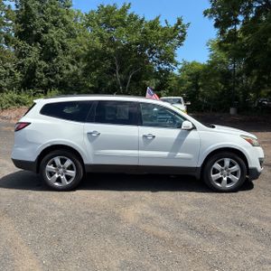 2016 Chevrolet TRAVERSE LT — фото 10