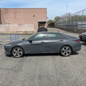 HYUNDAI ELANTRA SEL - 3