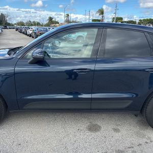 PORSCHE MACAN BASE - 4