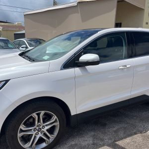 FORD EDGE TITANIUM - 2