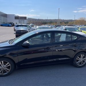 HYUNDAI ELANTRA VALUE EDITION - 4