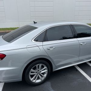 VOLKSWAGEN PASSAT SE - 9