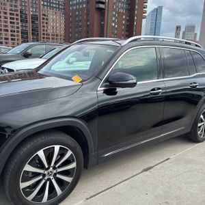 MERCEDES-BENZ GLB - 2