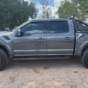 FORD F-150 RAPTOR - 4