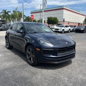 2022 Porsche MACAN BASE — миниатюра 12