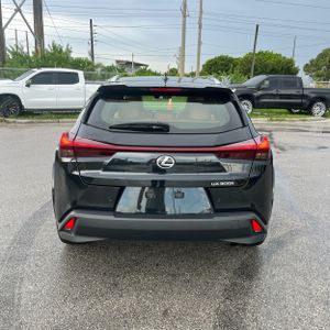 2025 Lexus UX 300H PREMIUM 照片 7