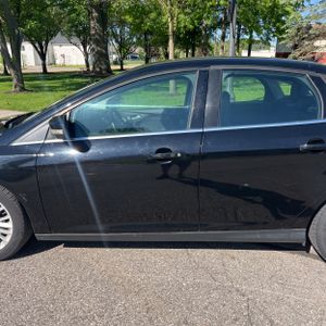 FORD FOCUS TITANIUM - 4