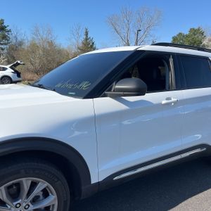 FORD EXPLORER XLT - 2