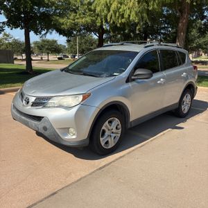 صورة 1 لـ 2013 Toyota RAV4 LE