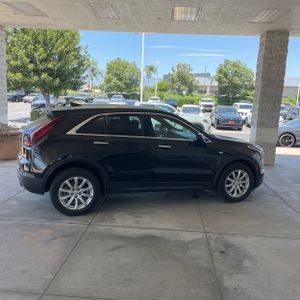 صورة 10 لـ 2023 Cadillac XT4 LUXURY