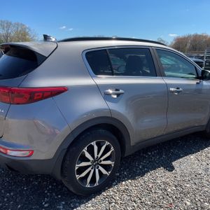 KIA SPORTAGE EX - 9