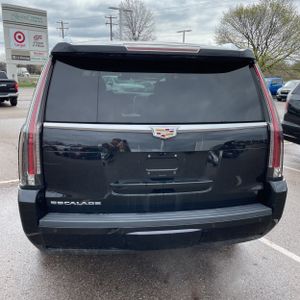 CADILLAC ESCALADE LUXURY - 6