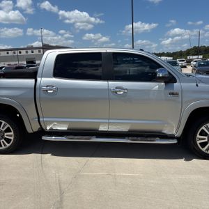 صورة 11 لـ 2019 Toyota TUNDRA 1794 EDITION