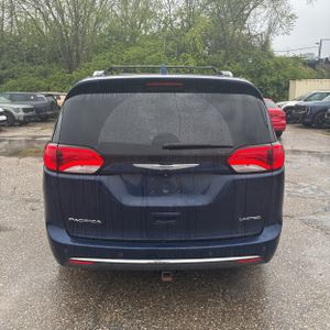 CHRYSLER PACIFICA LIMITED - 7