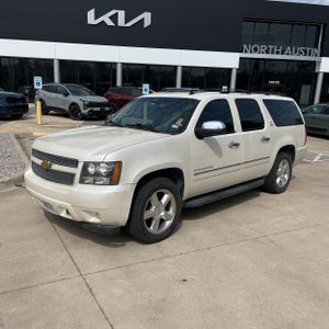 CHEVROLET SUBURBAN - 1