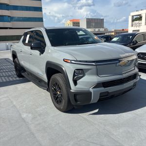2026 Chevrolet SILVERADO EV LT — миниатюра 12