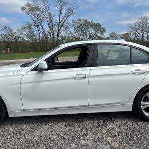 BMW 330I XDRIVE - 4
